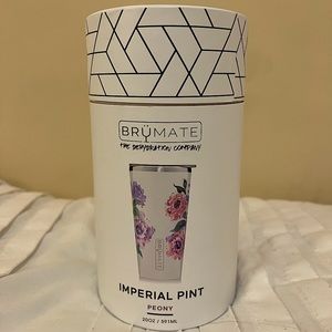Brümate Imperial Pint Tumbler - Peony